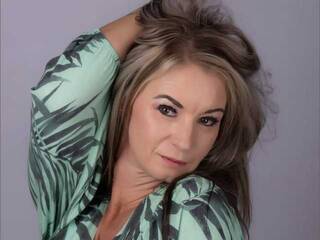 Chat vidéo érotique Lionessss