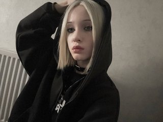 Chat vidéo érotique LisaaCutie