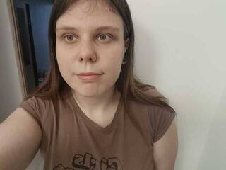 Chat vidéo érotique lisaLOVE1