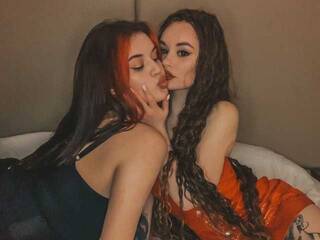 Chat vidéo érotique FoxesRedLight