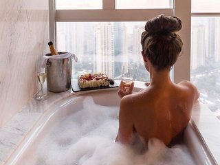 Chat vidéo érotique LittleRedMe