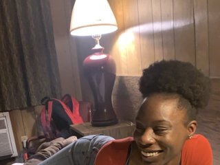 Chat vidéo érotique littyleesh1