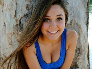 Chat vidéo érotique LIZISAHAROK