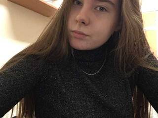 Chat vidéo érotique Lizzyu