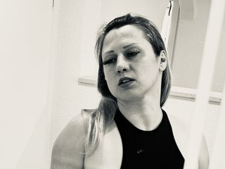 Chat vidéo érotique Lola-Fleur69