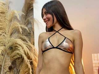 Chat vidéo érotique lola-mg