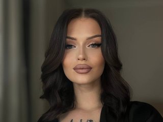 Chat vidéo érotique LolaFever