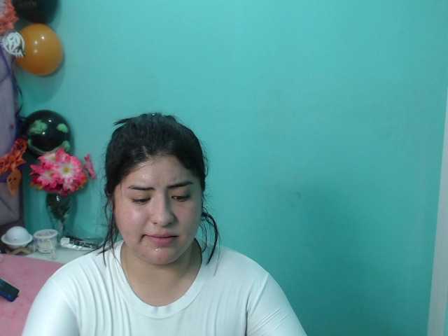 Captures d'écran de diffusion LuccyHot