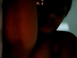 Chat vidéo érotique Lucerito17