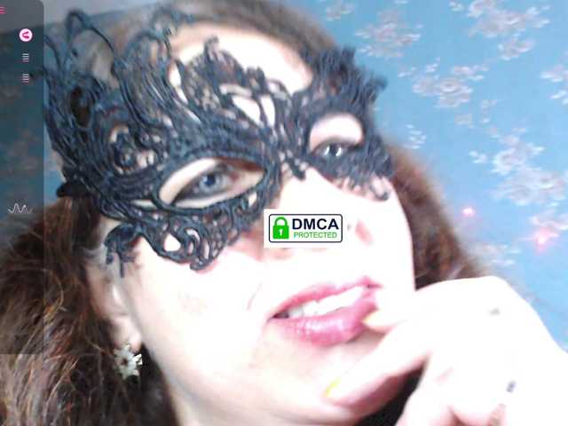 Captures d'écran de diffusion LucianaSanders