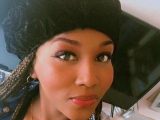 Chat vidéo érotique lucyhorny