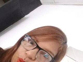 Chat vidéo érotique lucyx-x