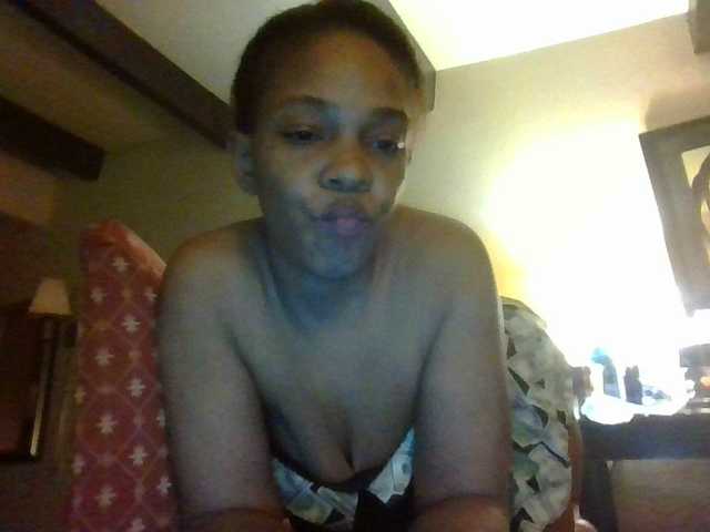 Captures d'écran de diffusion Luicy