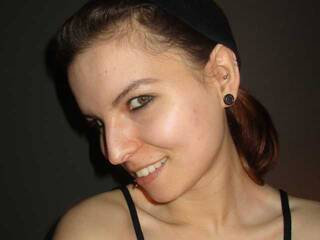 Chat vidéo érotique Miakatz