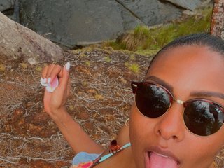 Chat vidéo érotique lunabblatinaa