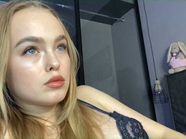 Photos luumoore Hi guys! Im new here!❤️ 993- cum show with dildo❤️ Random level- 56 tkns❤️