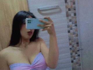 Chat vidéo érotique luxxi-3