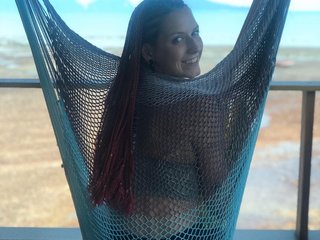 Chat vidéo érotique LyannaLuv