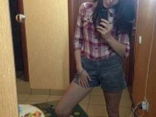 Chat vidéo érotique maddinna