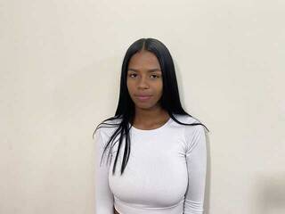 Chat vidéo érotique MaiaChocolate