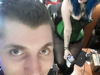 Chat vidéo érotique Makehercremee