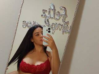 Chat vidéo érotique Melody-Nahomi