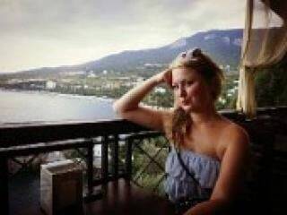 Chat vidéo érotique mari00netka