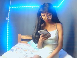 Chat vidéo érotique Marinahgrey