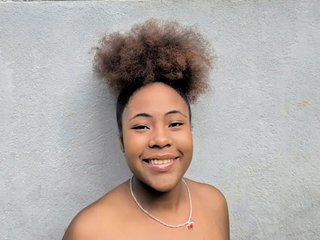 Chat vidéo érotique Mathildahh