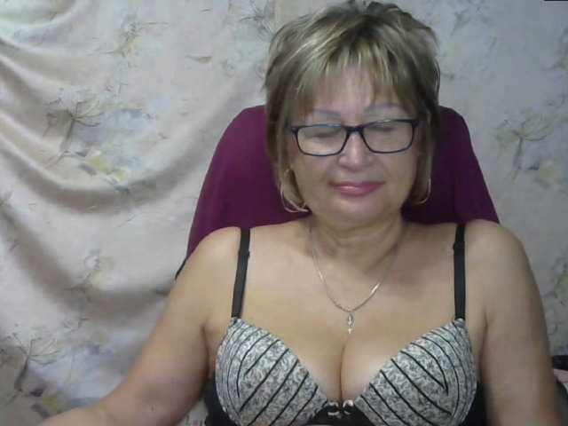 Photos MatureLissa Who wants to see mature pussy ? pls for @total English and German