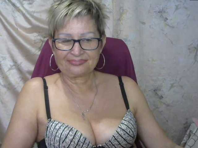 Photos MatureLissa Who wants to see mature pussy ? pls for @total English and German