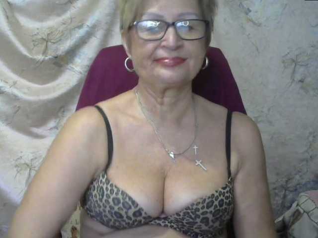 Photos MatureLissa Who wants to see mature pussy ? pls for @total English and German