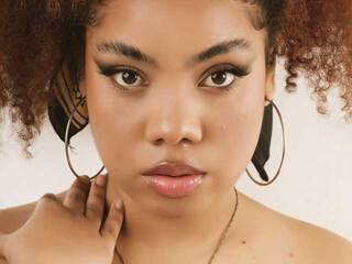 Chat vidéo érotique MeganRoux