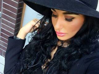 Chat vidéo érotique meggiea