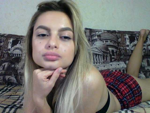 Photos MelanyMoon MelanyMoon: I will release 100 tokens to the freedom of the twins, I will free myself from 50 shorts, panties will fly off for 200, if you want more - privat, or 300 tokens