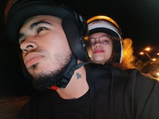 Chat vidéo érotique mell-omar-hot