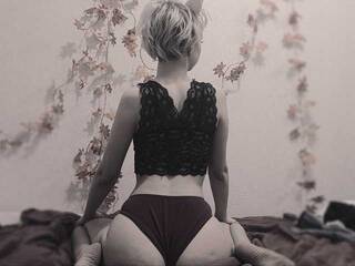 Chat vidéo érotique Meow-Jessica