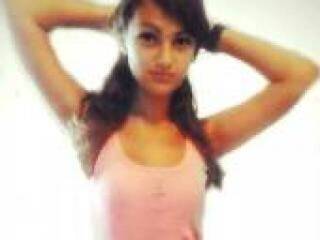 Chat vidéo érotique meri222