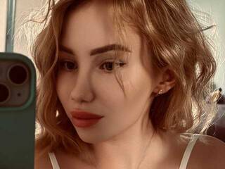 Chat vidéo érotique MerriiiRosalee