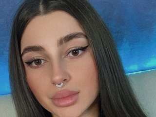 Chat vidéo érotique Mia-Callme