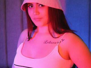 Chat vidéo érotique Mia-Monroe