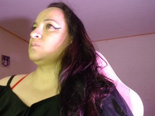 Chat vidéo érotique miaabrownn2