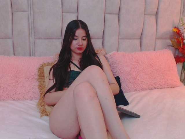 Photos MiaDunof1 hi guys i want you to vibrate me .im addicted to feeling , pink toy ready mmm lets fuck me