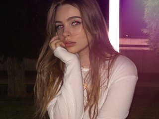 Chat vidéo érotique MiaMey