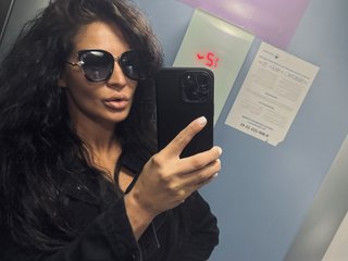 Chat vidéo érotique Elvira_Mur