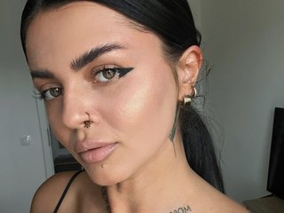 Chat vidéo érotique Miamoore01