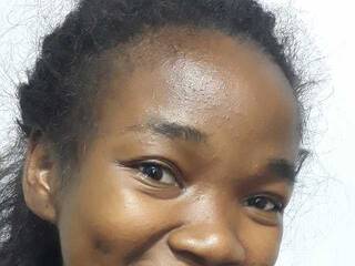 Chat vidéo érotique Michelinea