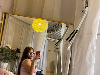 Chat vidéo érotique Miia1