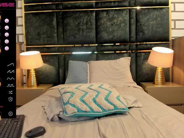 Captures d'écran de diffusion MiiaJones