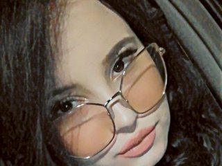 Chat vidéo érotique MikaFyre